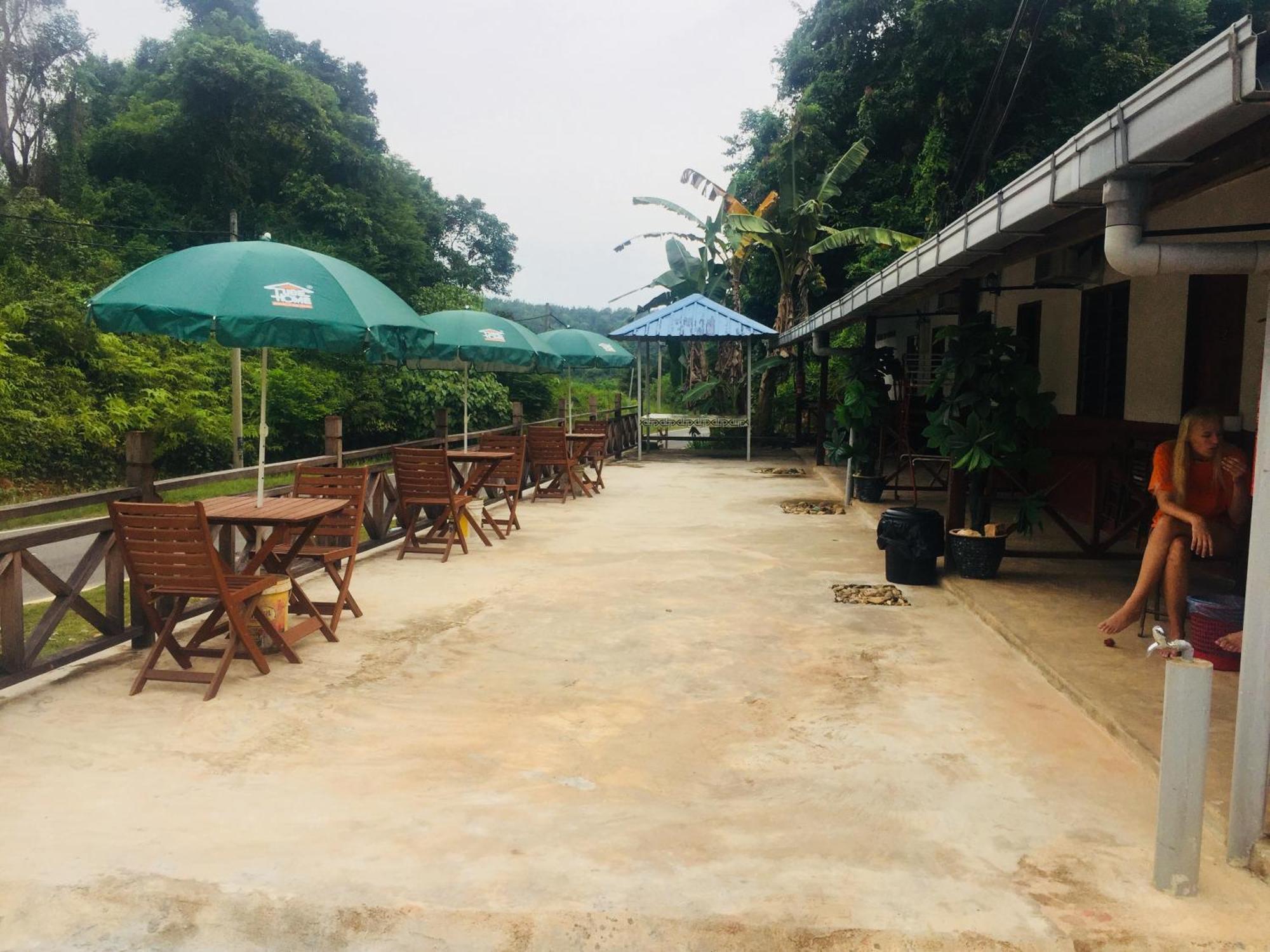 Dtahan Motel Taman Negara 쿠알라타한 외부 사진